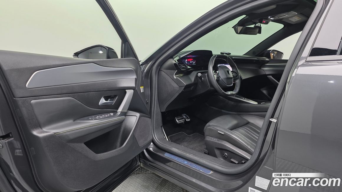 Peugeot 408 2023