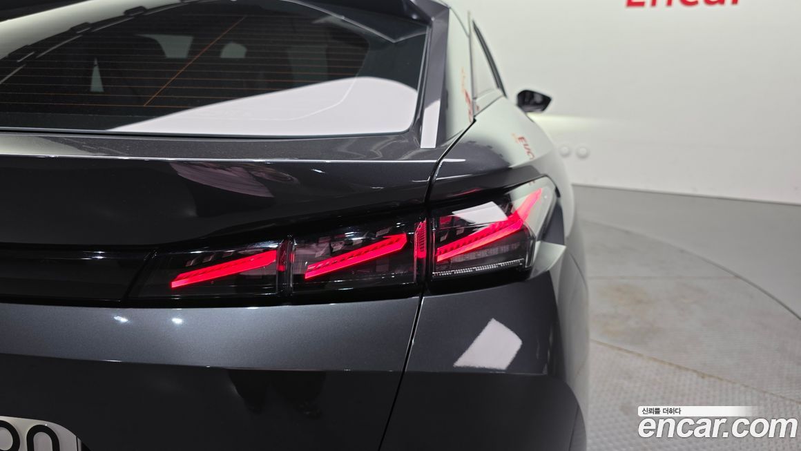 Peugeot 408 2023