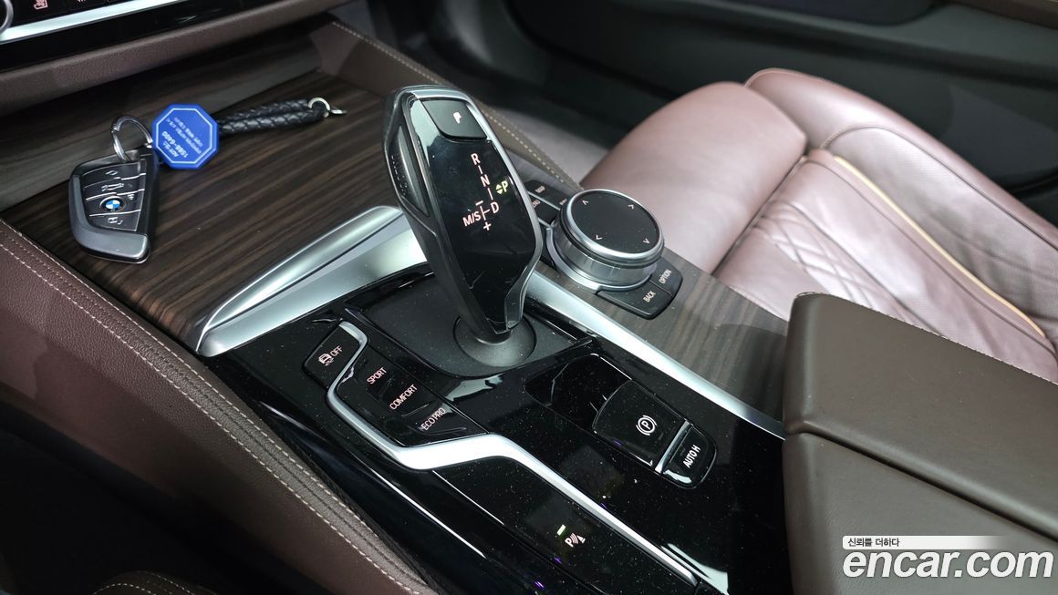 BMW 5-Series 2021