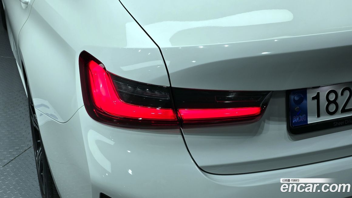 BMW 3-Series 2024