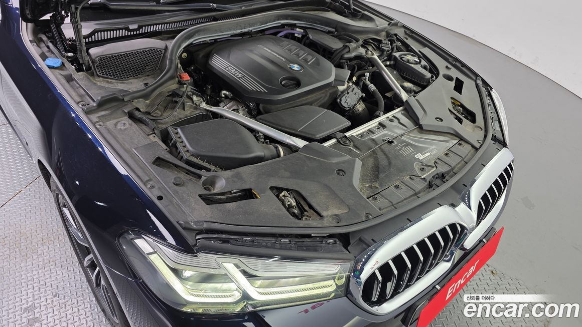 BMW 5-Series 2021