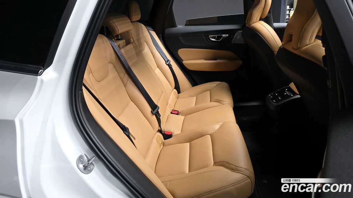 Volvo XC60 2024