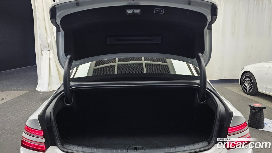 Genesis G80 2021