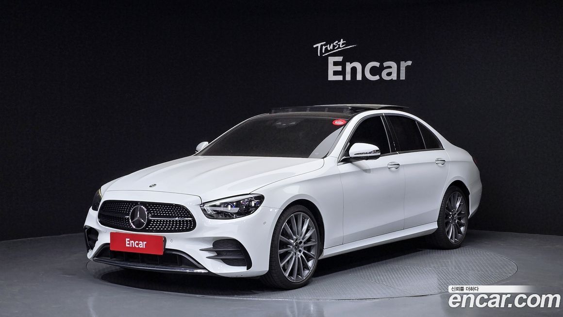 Mercedes-Benz E-Class 2022