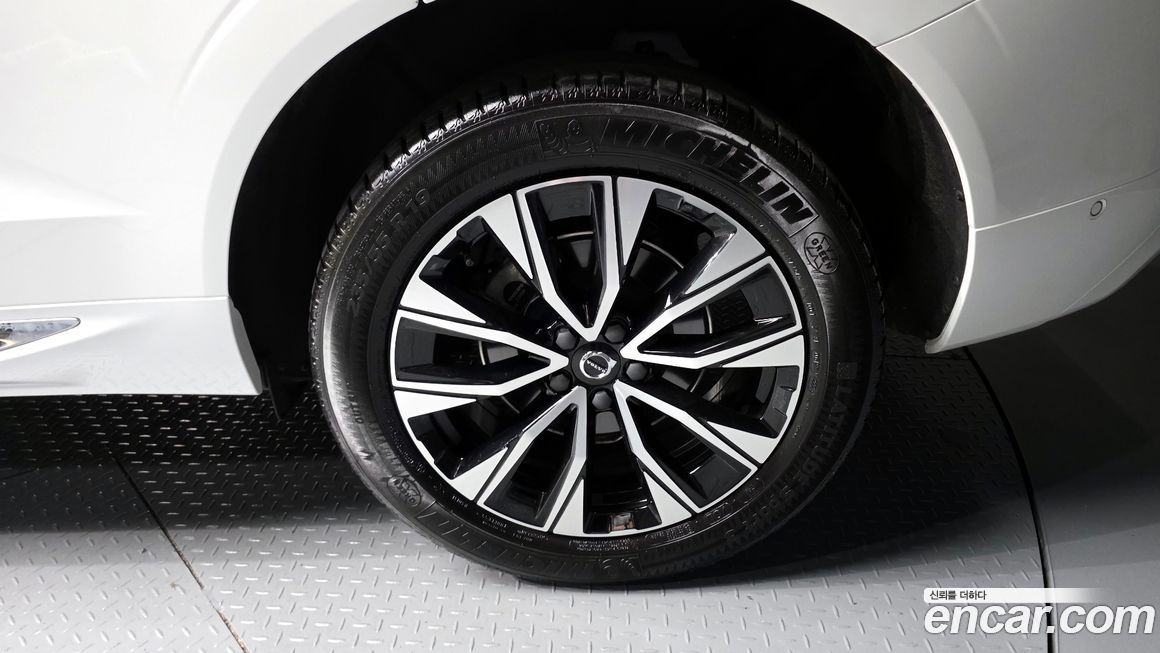 Volvo XC60 2024