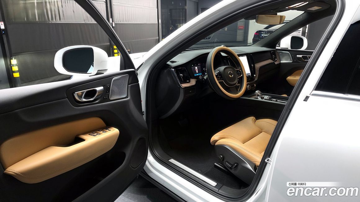 Volvo XC60 2024