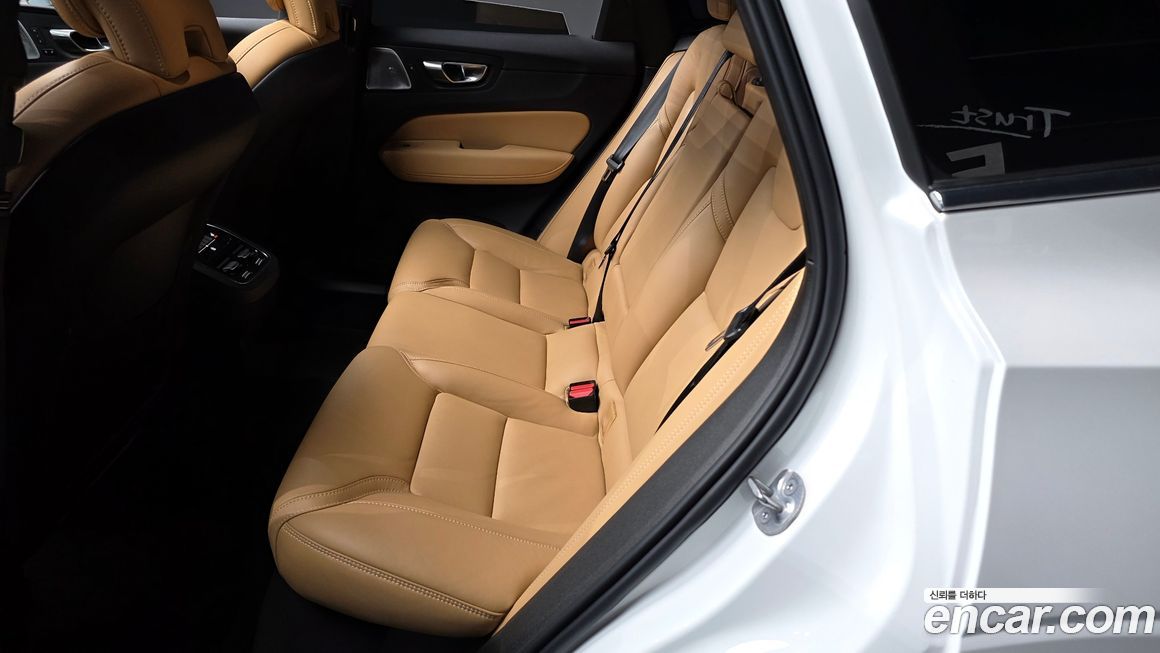 Volvo XC60 2024