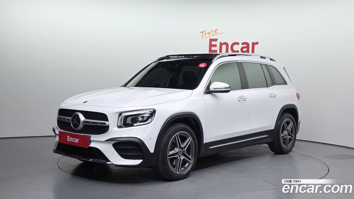 Mercedes-Benz GLB-Class 2023