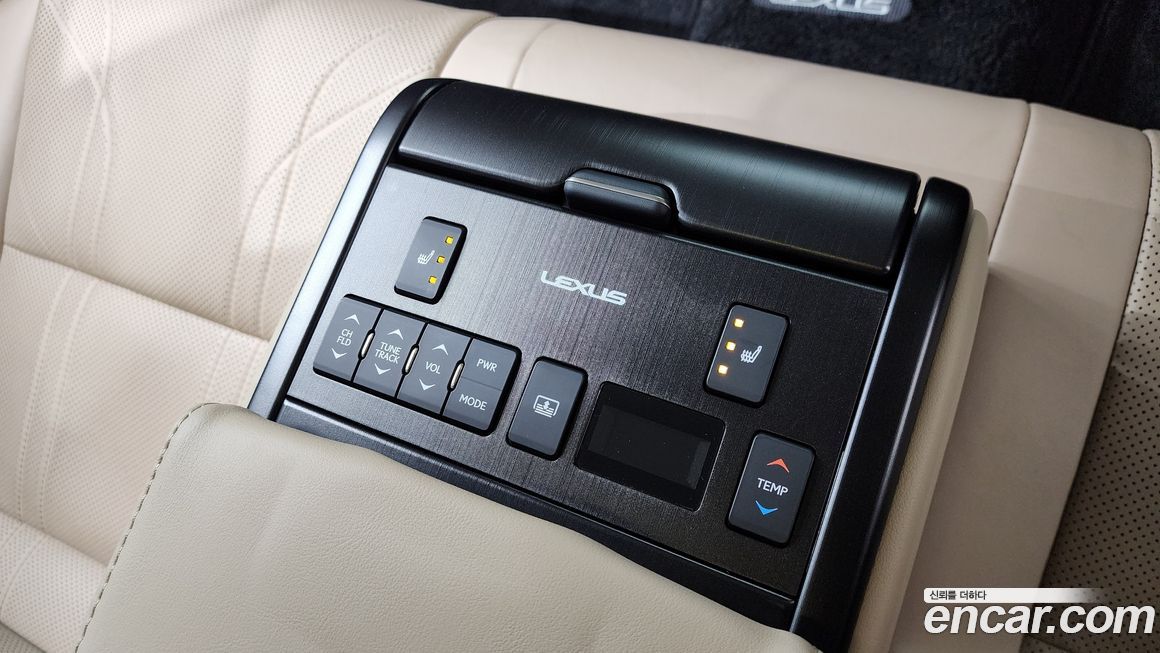 Lexus ES 2019