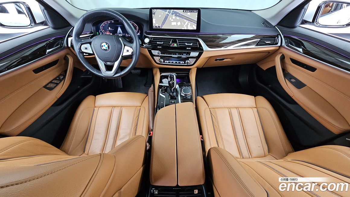 BMW 5-Series 2021