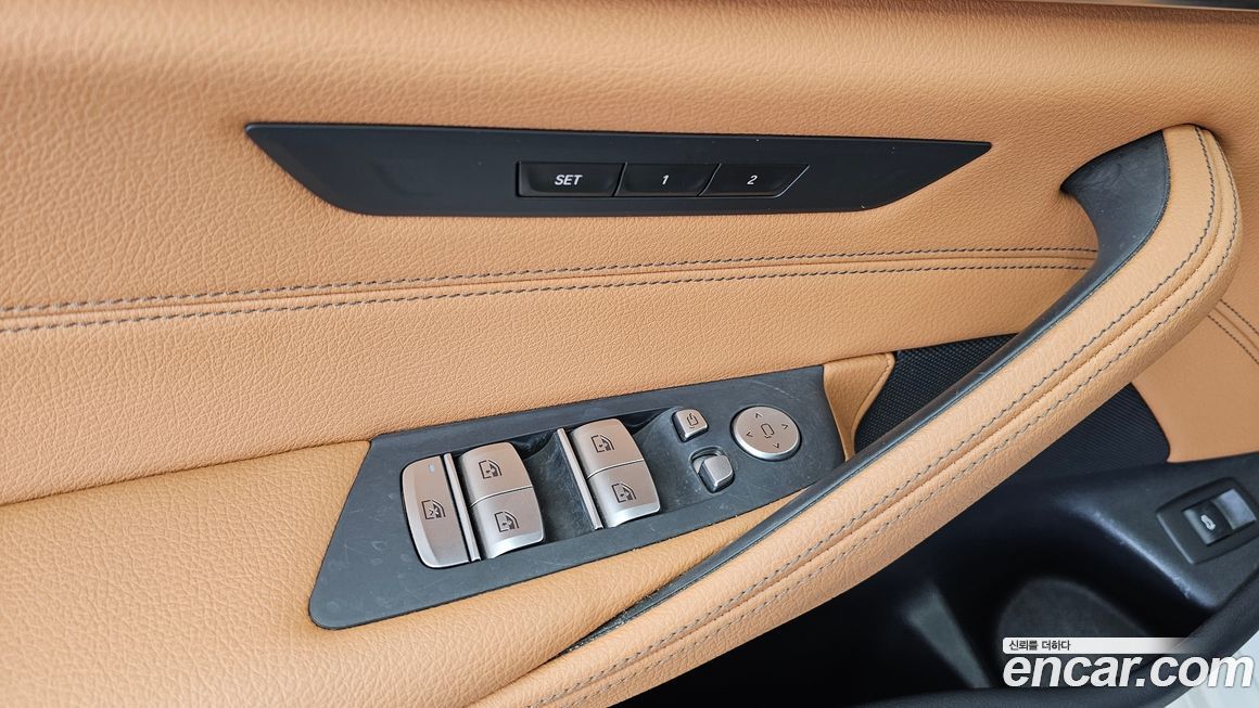 BMW 5-Series 2021