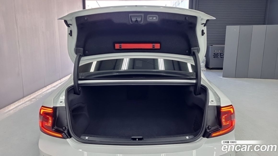 Volvo S90 2021