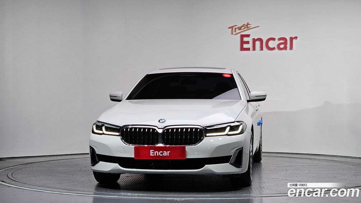 BMW 5-Series 2021