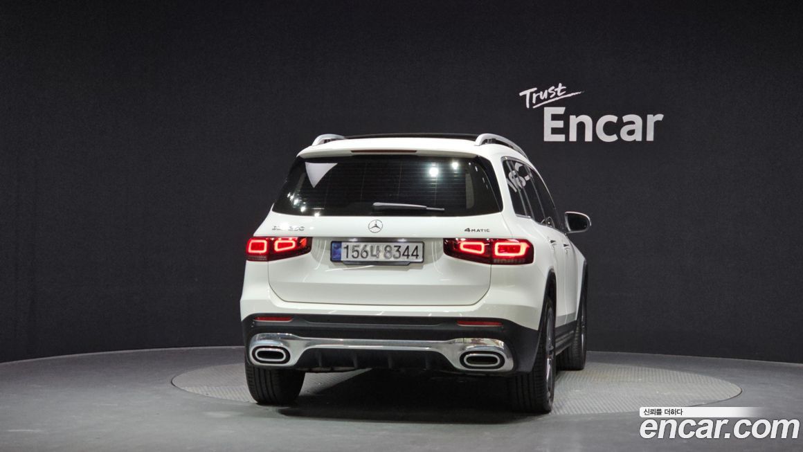 Mercedes-Benz GLB-Class 2022