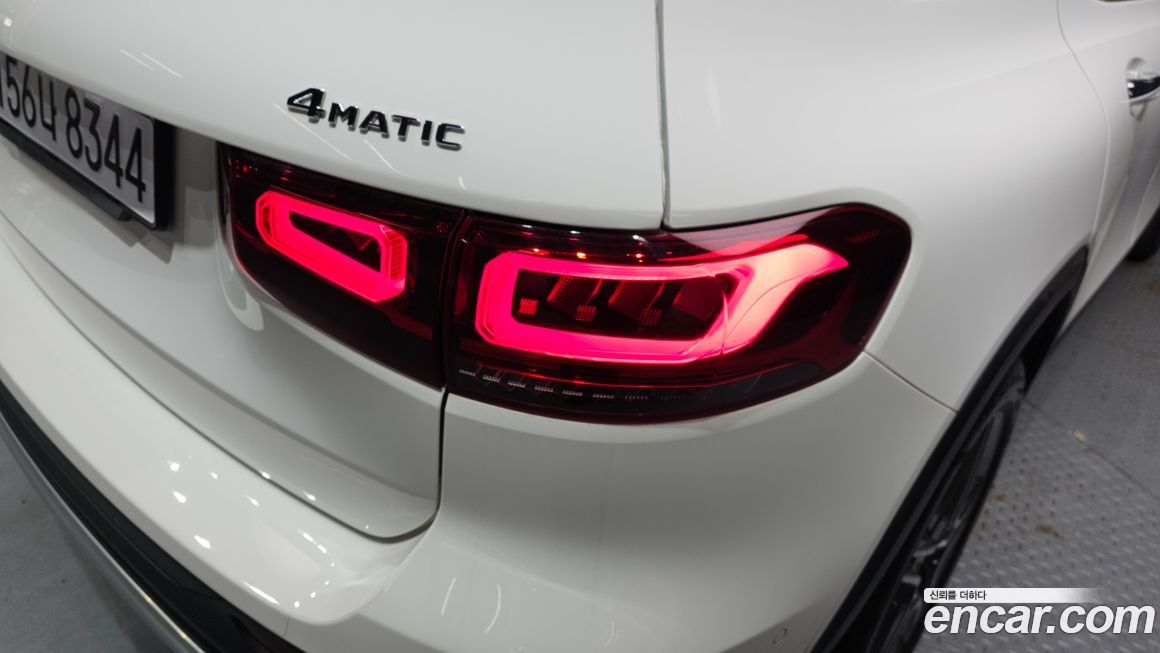 Mercedes-Benz GLB-Class 2022
