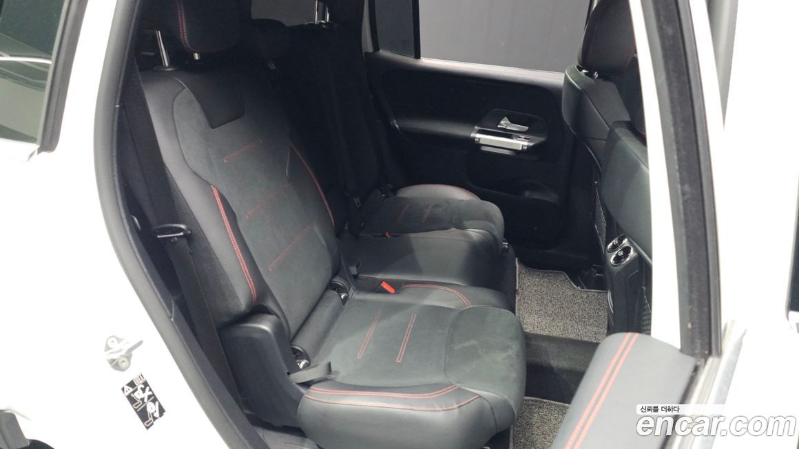 Mercedes-Benz GLB-Class 2022