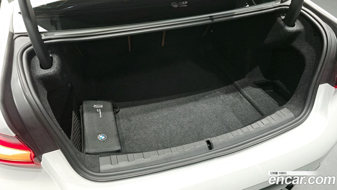 BMW 3-Series 2025