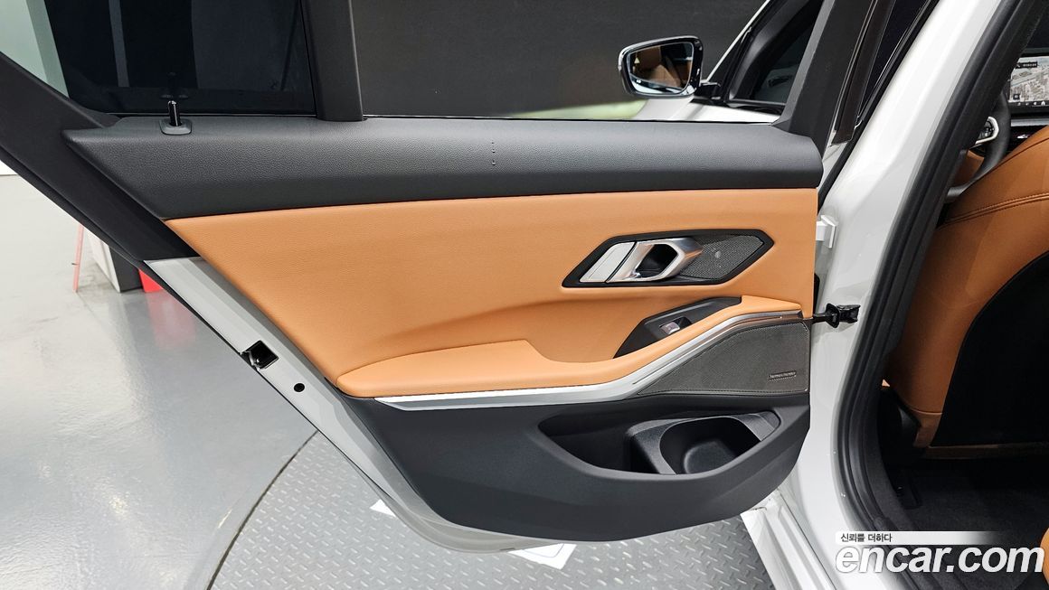 BMW 3-Series 2025