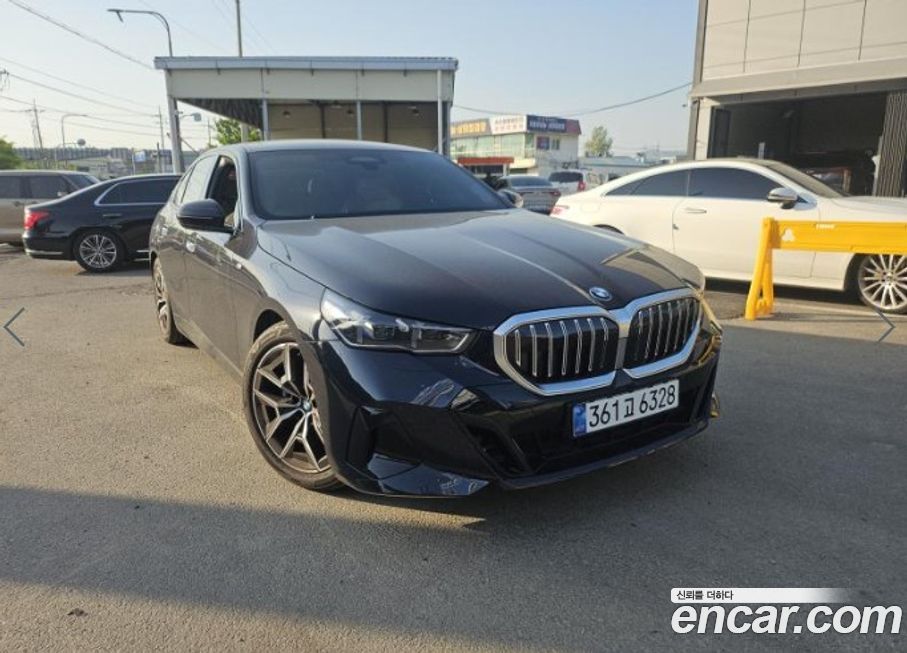 BMW 5-Series 2024