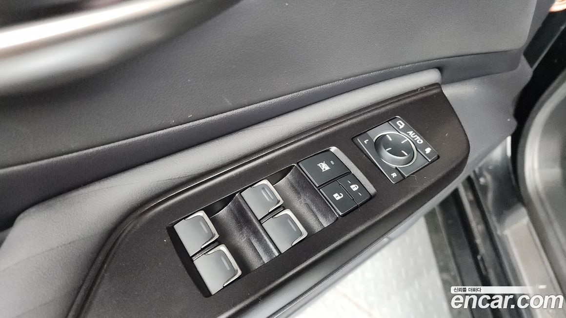 Lexus ES 2021