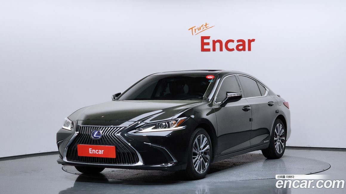 Lexus ES 2021