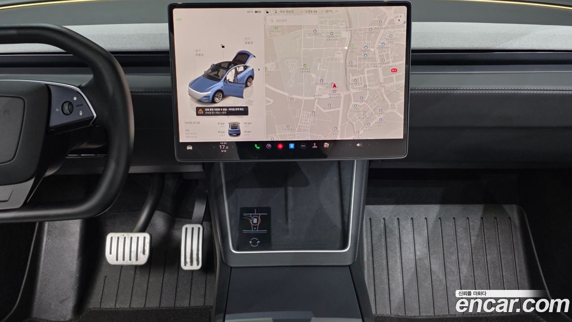 Tesla Model Y 2025