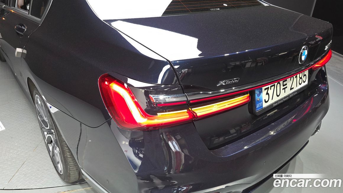 BMW 7-Series 2021
