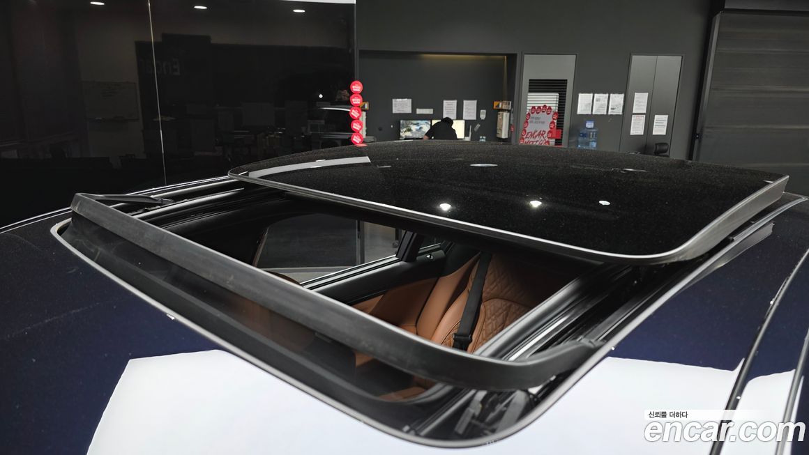 BMW 7-Series 2021