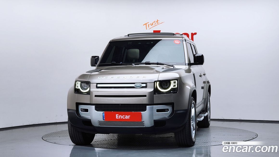Land Rover Defender 2023