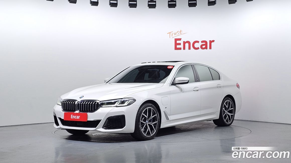 BMW 5-Series 2021