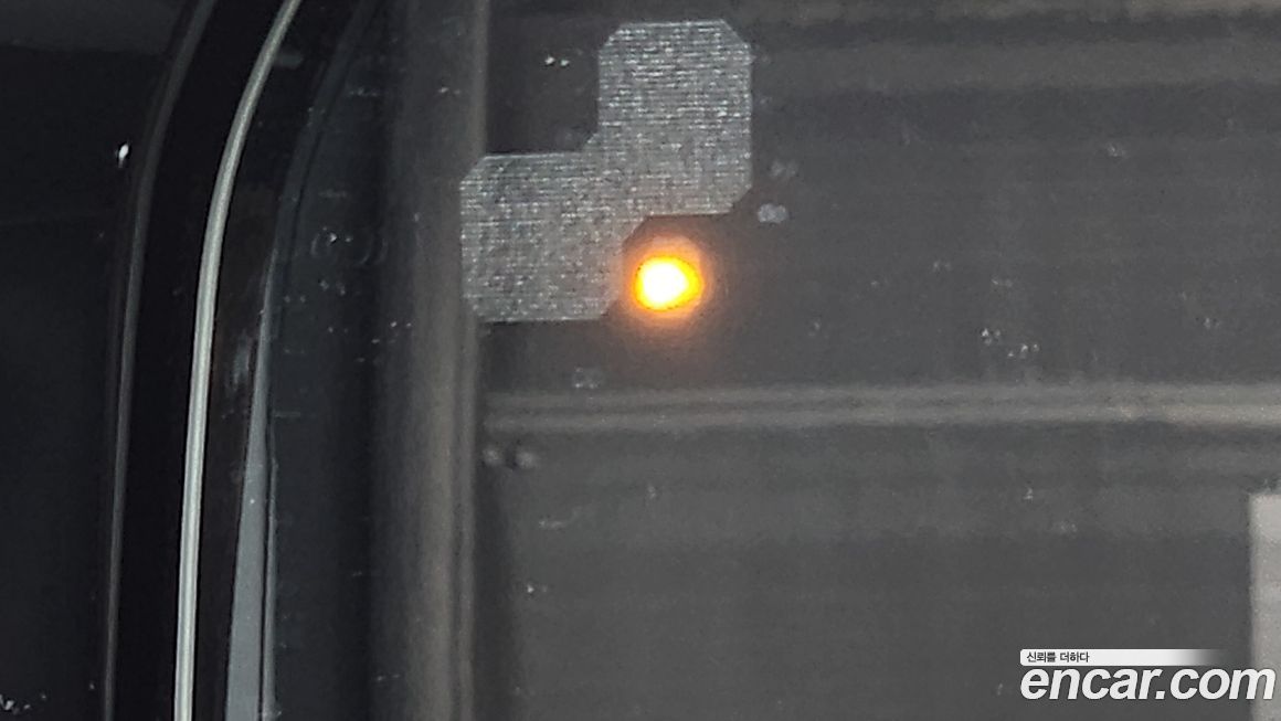 Land Rover Defender 2023