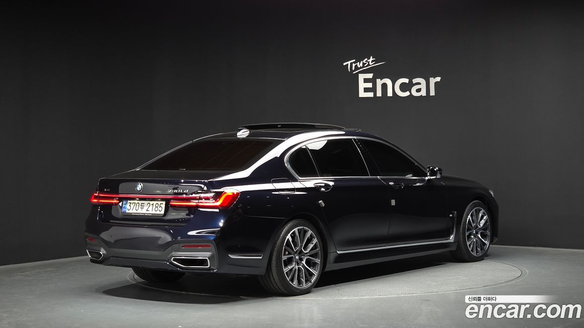 BMW 7-Series 2021
