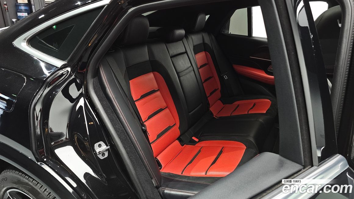 Mercedes-Benz GLE-Class 2021