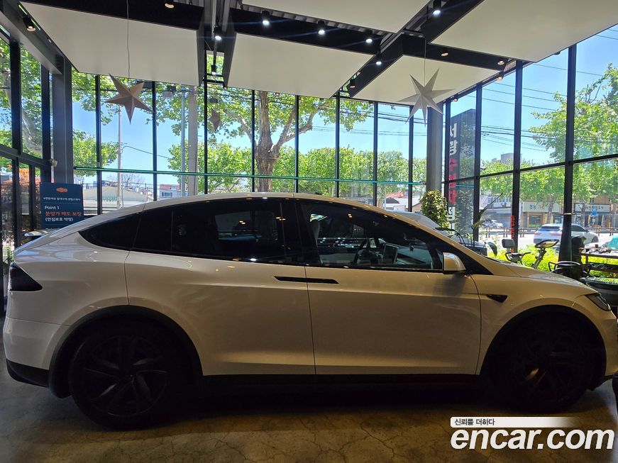 Tesla Model X 2026