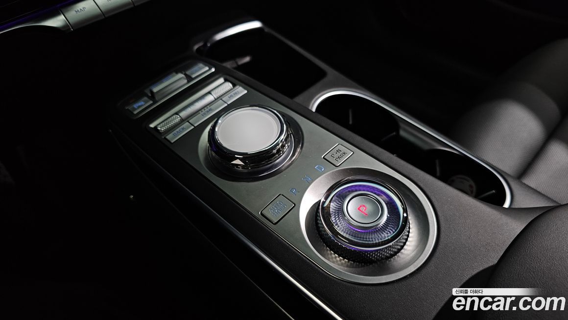Genesis GV70 2024
