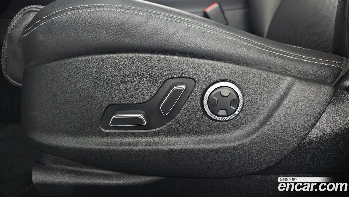 Genesis GV70 2024