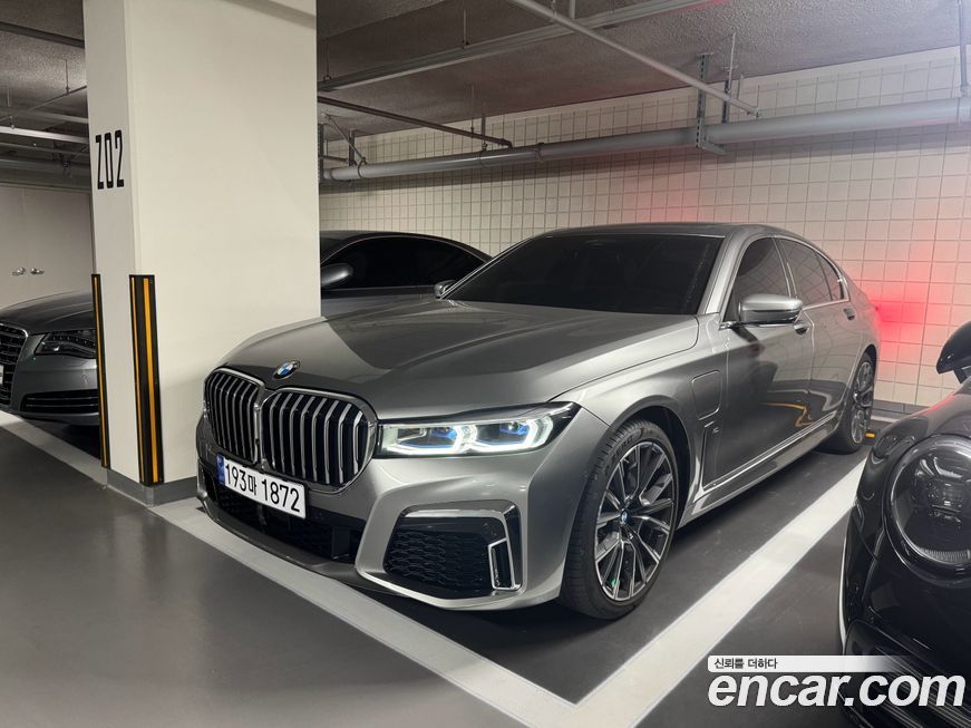BMW 7-Series 2021