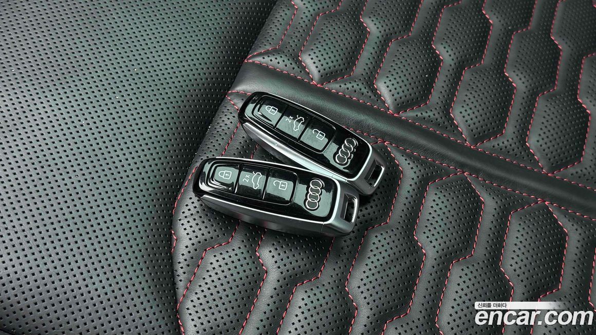 Audi RSQ8 2022