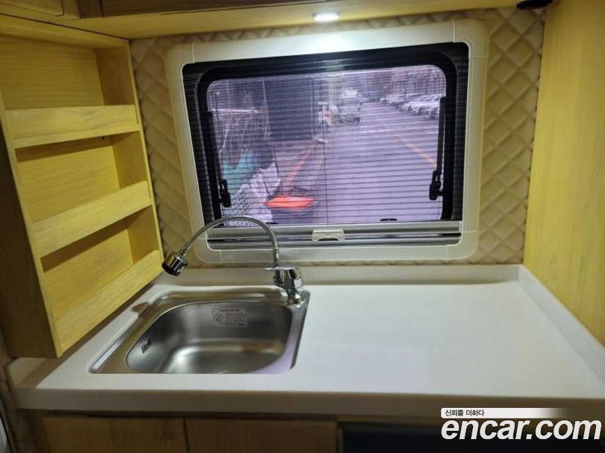 Hyundai Starex 2021
