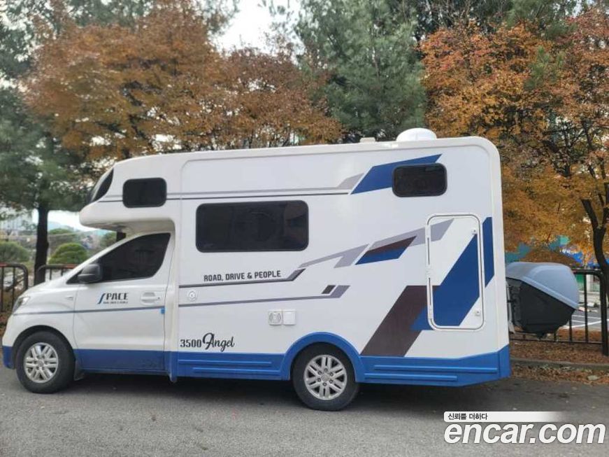 Hyundai Starex 2021
