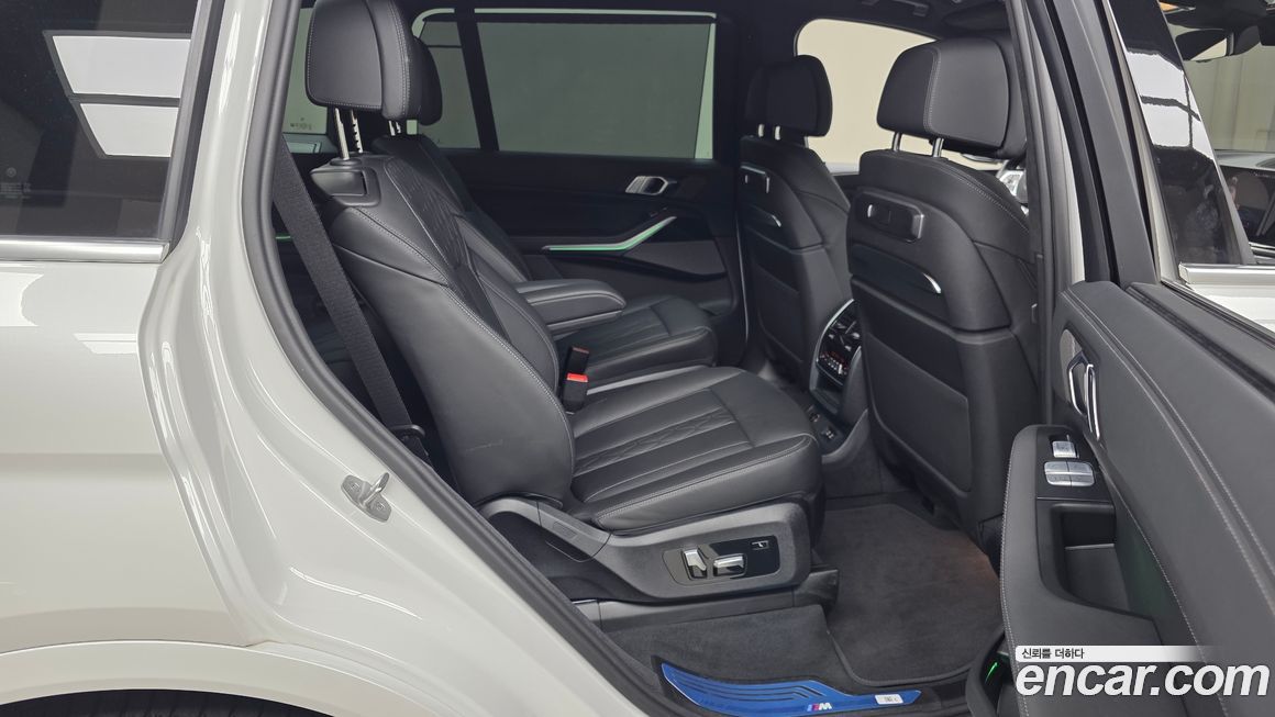BMW X7 2024