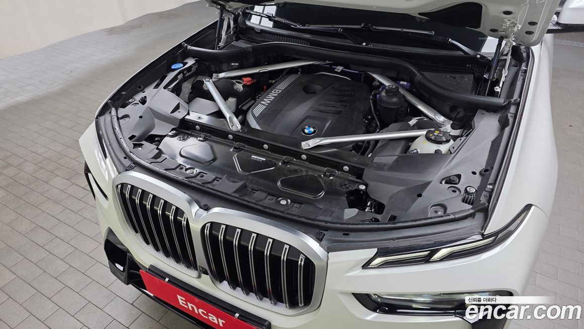 BMW X7 2024
