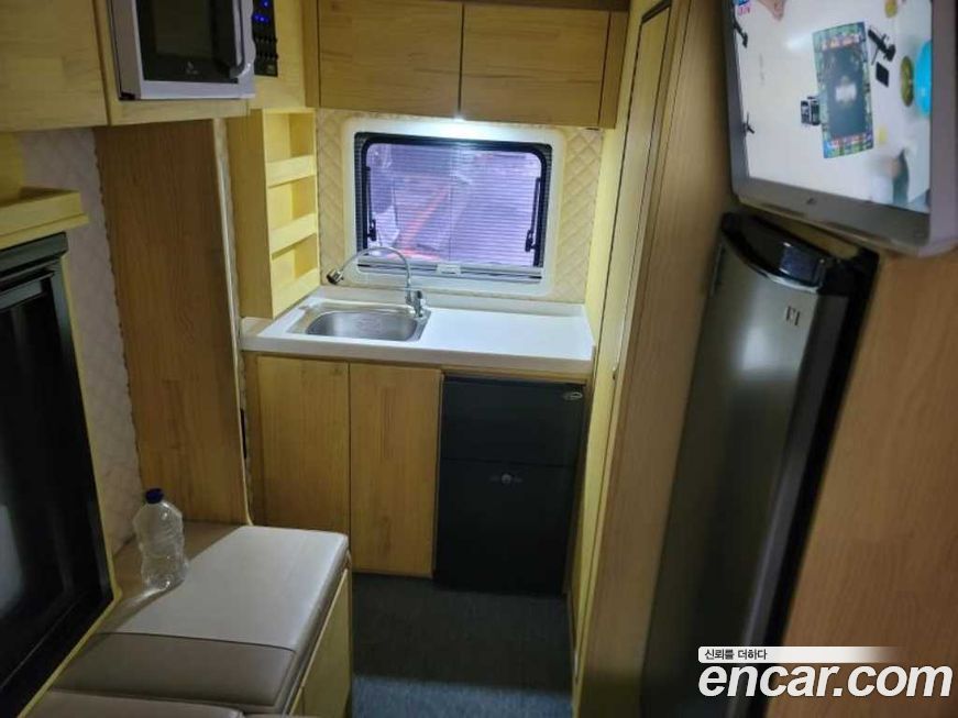 Hyundai Starex 2021