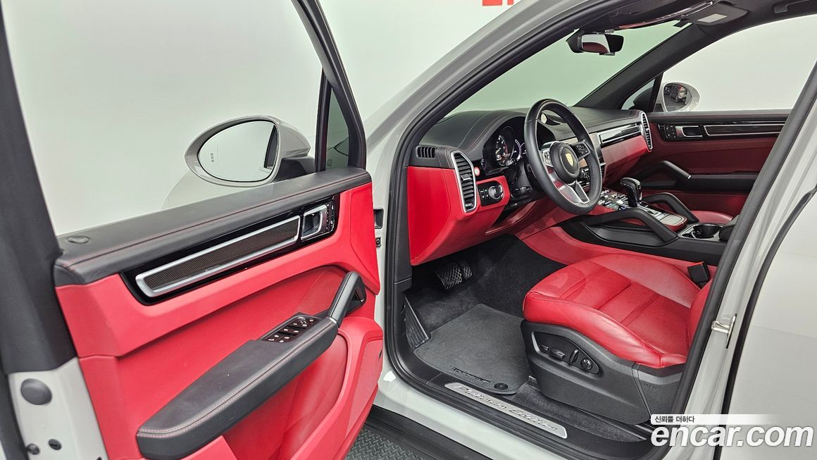 Porsche Cayenne 2023