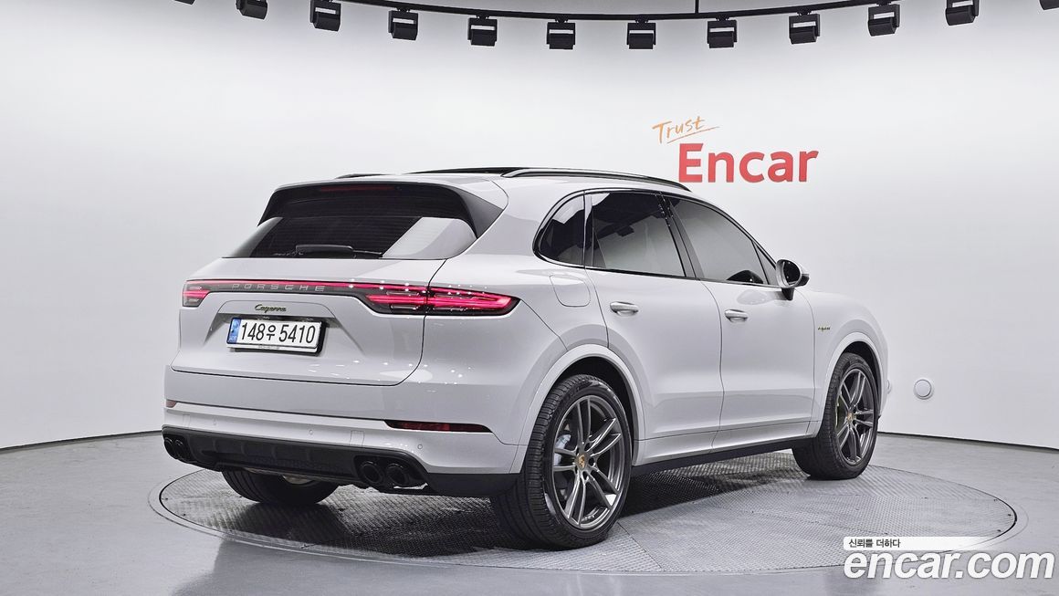Porsche Cayenne 2023