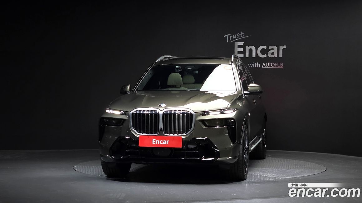 BMW X7 2025