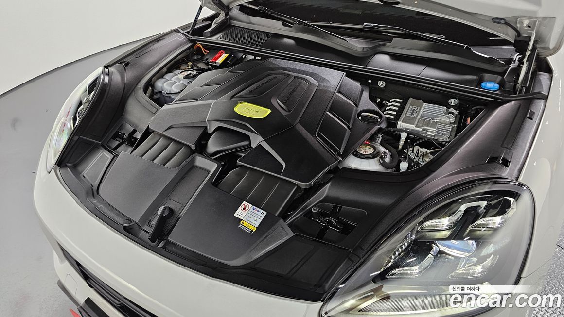 Porsche Cayenne 2023