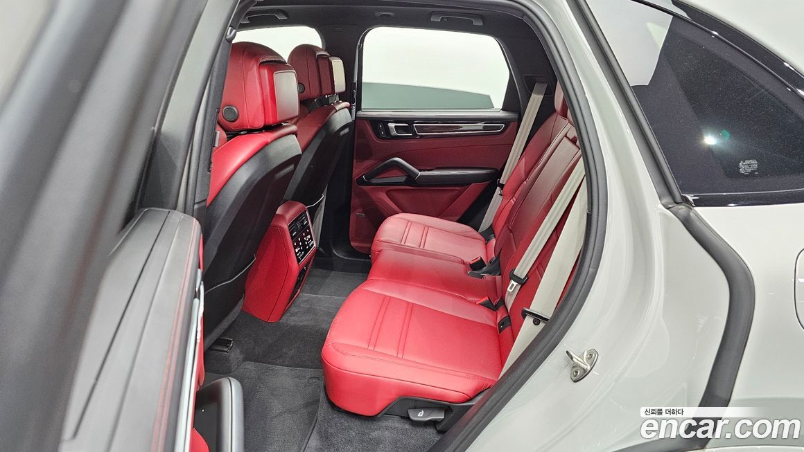Porsche Cayenne 2023