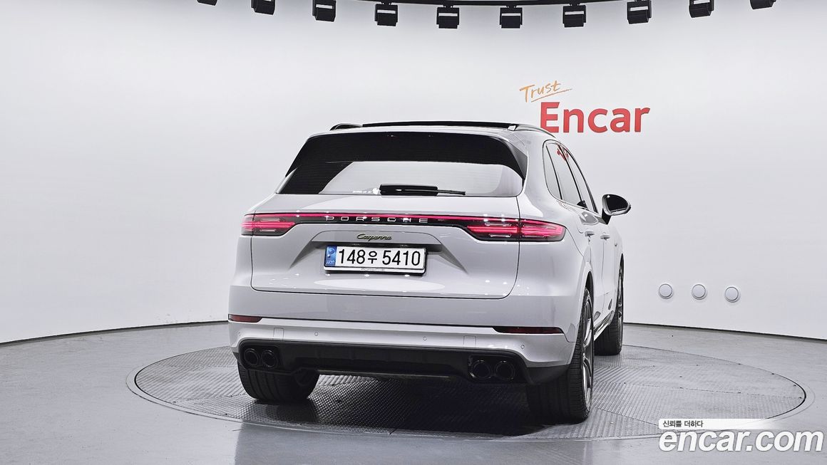 Porsche Cayenne 2023