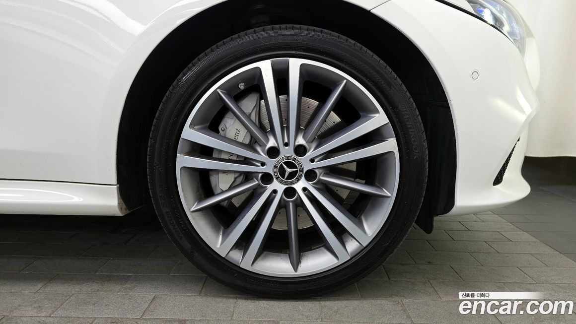 Mercedes-Benz CLS-Class 2019
